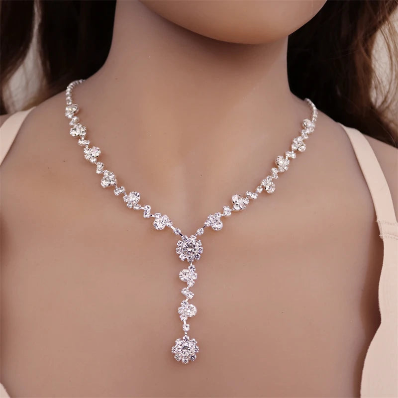 "Rhinestone Elegance" Crystal Necklace