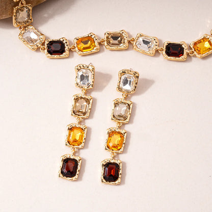 URBAN CRYSTAL NECKLACE AND EARRING SET